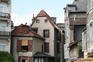 [iero] Petites maisons encaissées.