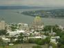[iero] Un zoom sur le chateau Frontenac, symbole de la ville que l'on voit sur toutes les cartes postales depuis le pied d'un immeuble.