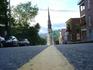 [iero] Une rue qui va vers la ville du bas.