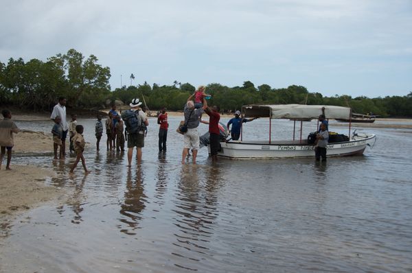 Shamiani, via Pemba