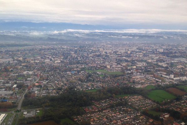Pau, vue du ciel